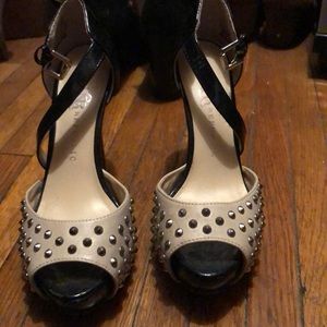 pumps with studs